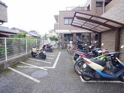 各戸専用の自転車置場